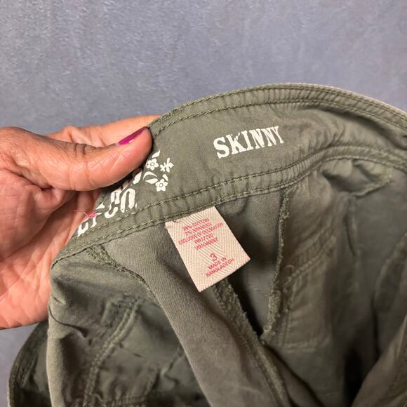 Mossimo Green Skinny Cargo Pants Women’s Size 3 Utility Pockets Military Skater - Picture 10 of 11